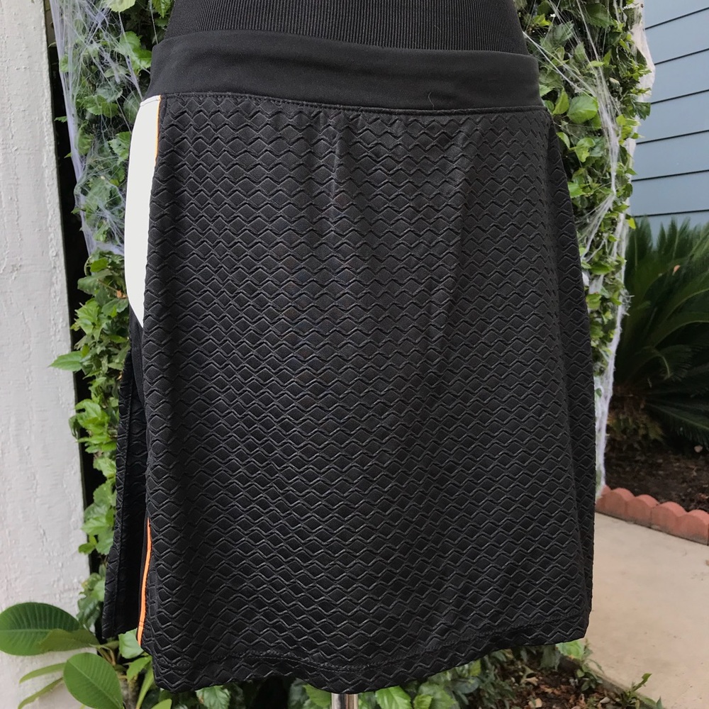 NWT! Izod Black Athletic Skirt / Shorts